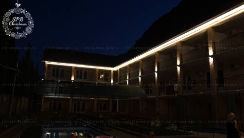 Архитектурная подсветка гостиницы «Солхат» светодиодной лентой Крым
