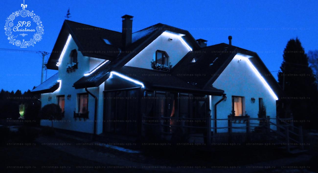 Выполнена архитектурная подсветка загородного дома светодиодным дюралайтом холодно белого света. 