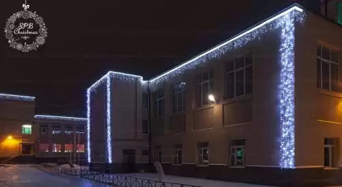Монтаж гирлянд на здание школы 270